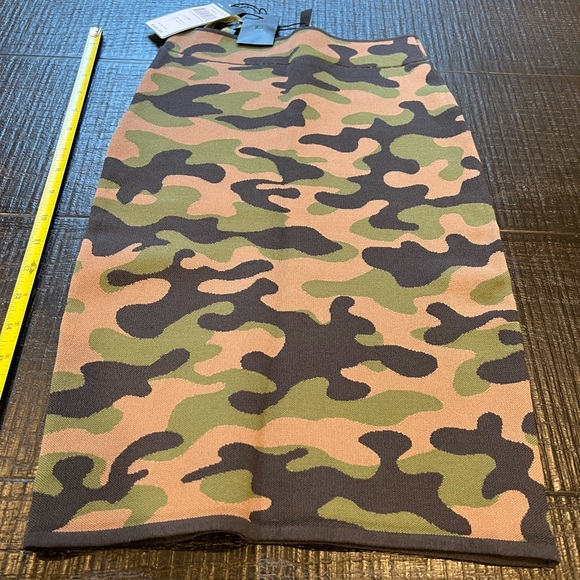 BCBG Camo Skirt - Picture 7 of 7